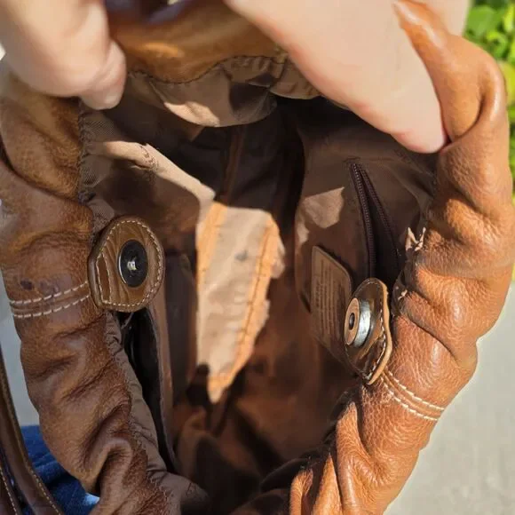 Fossil Medium Light Brown Pebble Leather Cinch Hobo Bag 2010s Y2k Quality - Picture 5 of 7